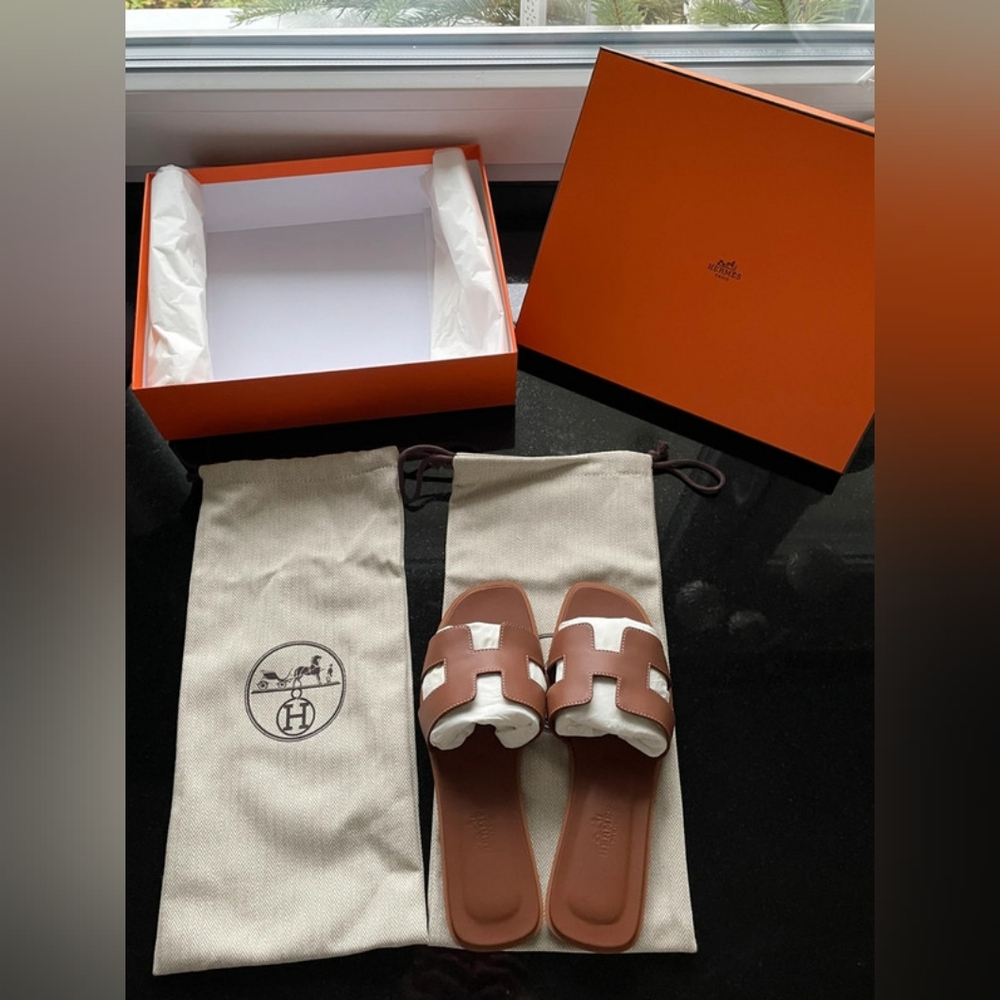 Hermes Brown Oran Sandals